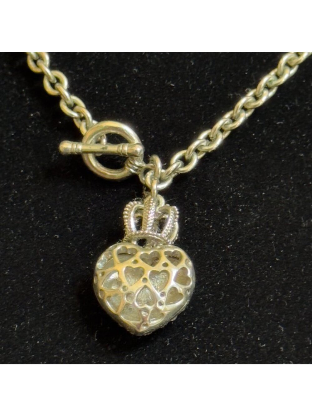 Juicy Couture Silver-Tone Crown Puff Heart Charm Necklace Toggle Closure Vintage - Picture 5 of 9